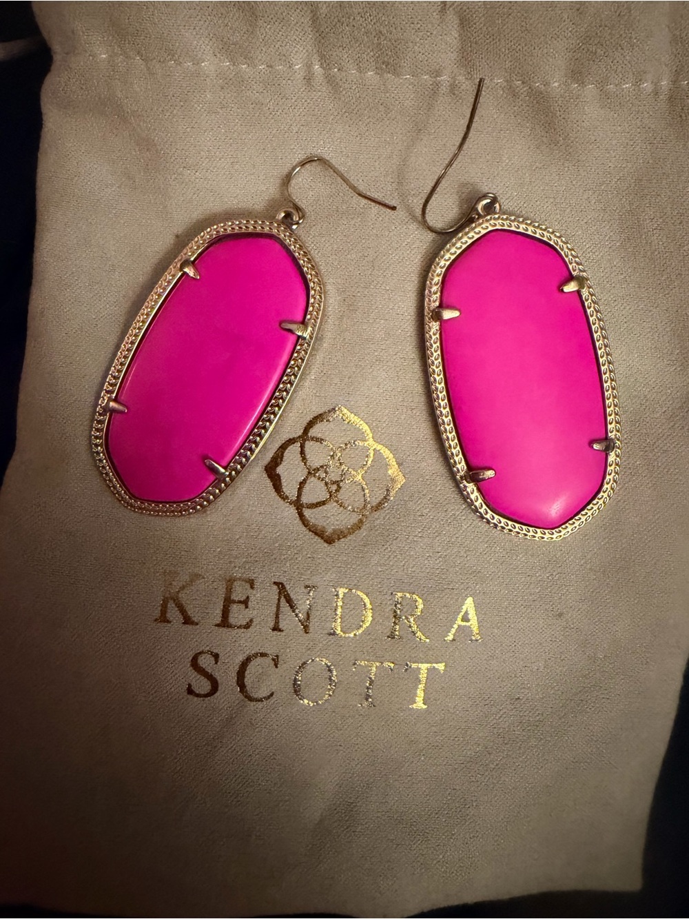 Kendra Scott Hot Pink Elle Drop Earrings with Gold Frame - Picture 2 of 2